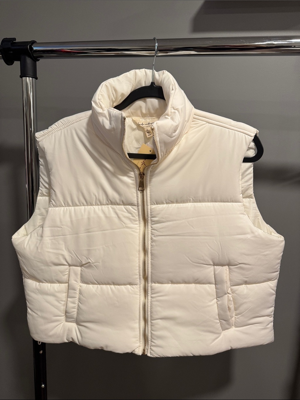 Women's Cream Puffer Vest - Lightweight Quilted Sleeveless Jacket